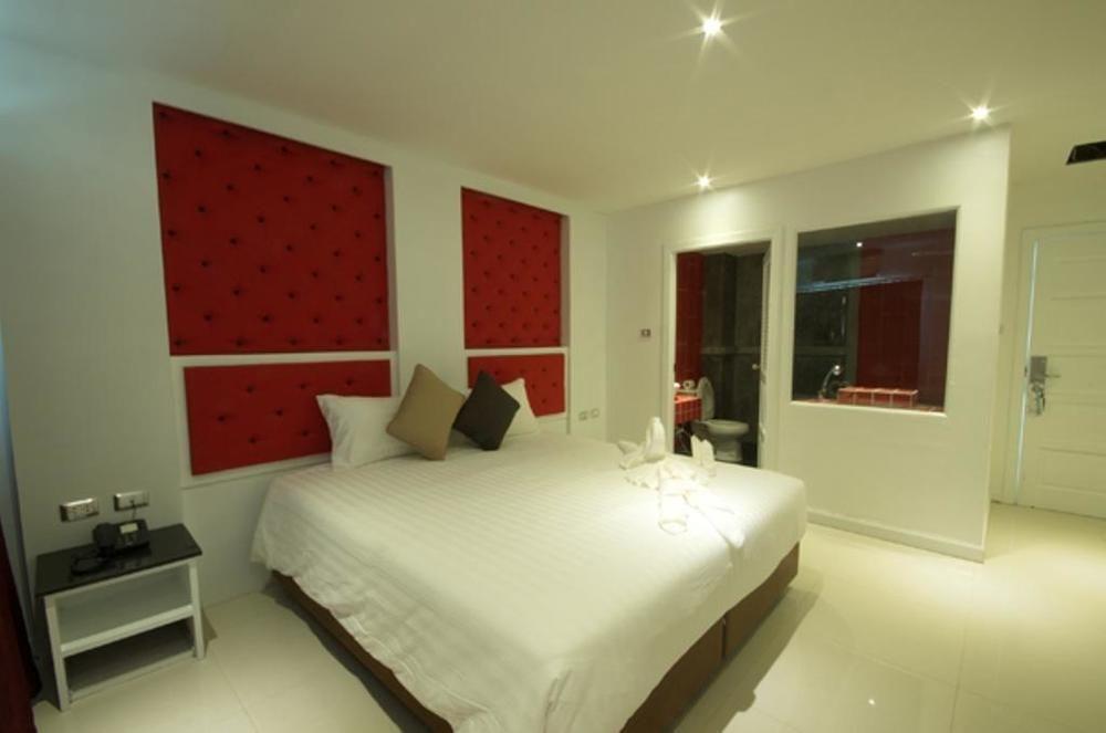 Raha Grand Khách sạn 3*