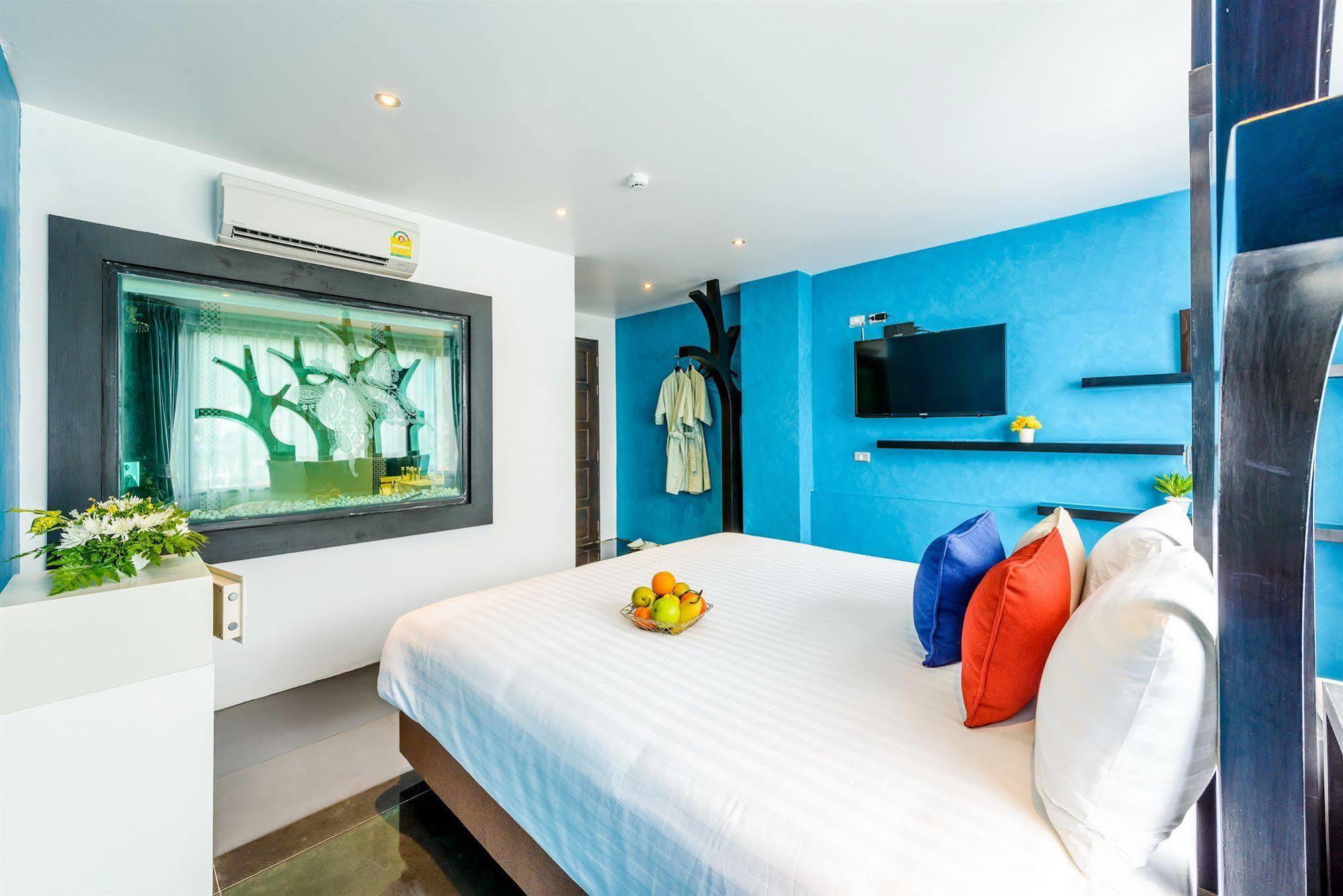 Raha Grand Khách sạn 3*